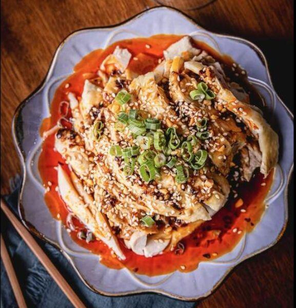 Mouthwatering Chicken (spicy)/Pollo frío marinado