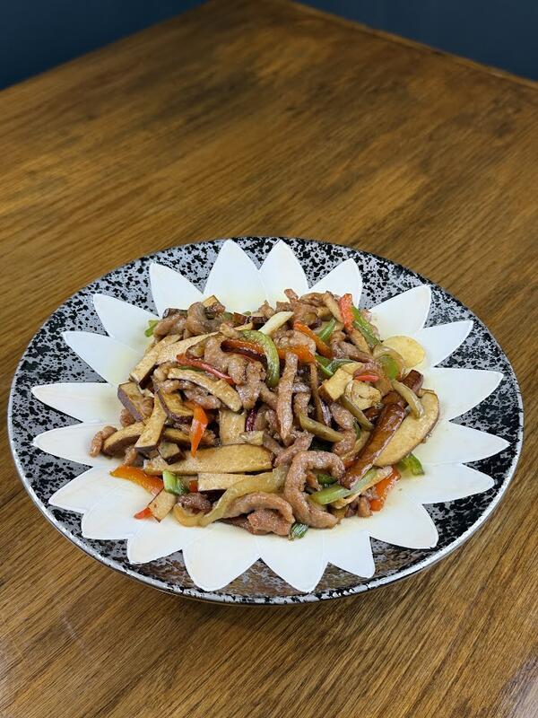 Shredded Pork with Dried Tofu/Cerdo con tofu seco